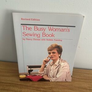 1988 COPYRIGHT - THE BUSY WOMAN'S SEWING BOOK